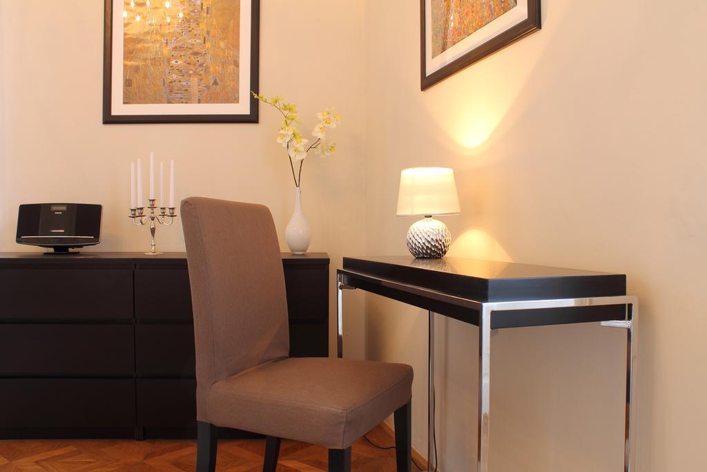 Royal Prague Apartment Celakovskeho Sady Cameră foto